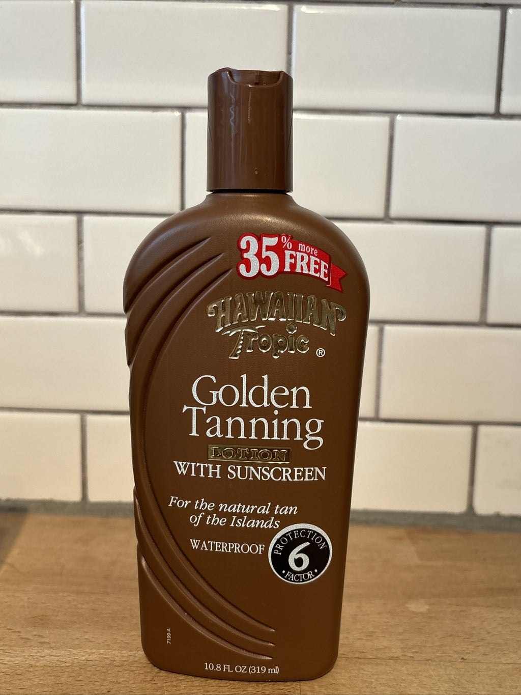 Vintage Hawaiian Tropic Golden Tanning Lotion with Sunscreen SPF 6 10.8oz