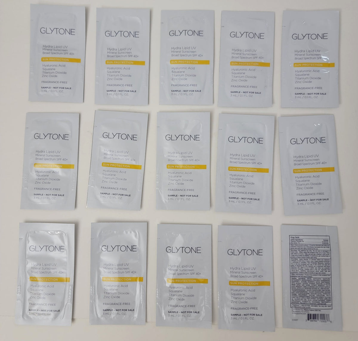 Hydrating Mineral Sunscreen Pack - Hyaluronic Acid & Squalane, 15 x 3ml