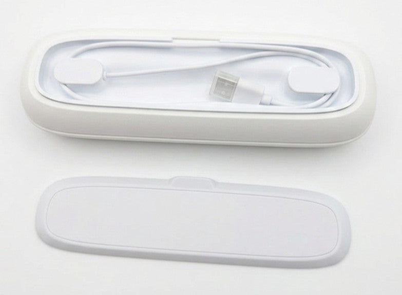 Philips Sonicare DiamondClean Smart Travel Charging Case – Black & White