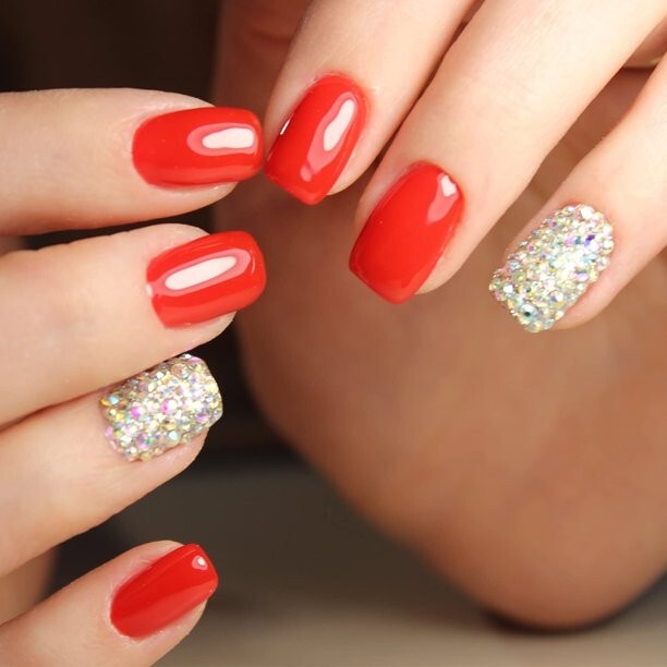 Nail Art Rhinestone Kit with 2000 Gems & Tools for DIY Nail Decoration