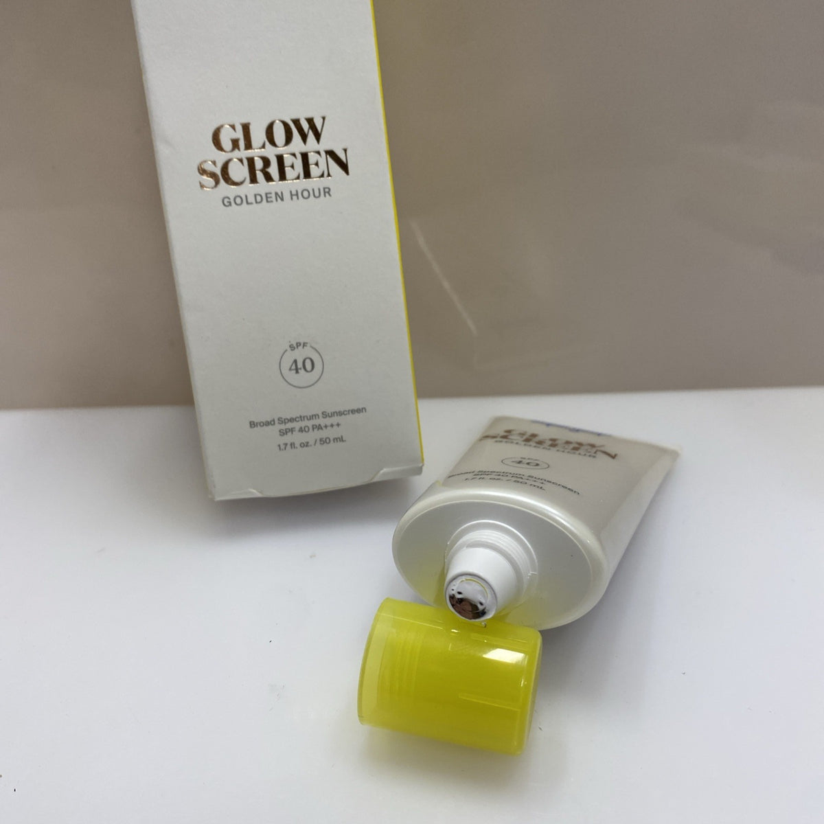 SPF 40 Glow Screen Sunscreen with Golden Hour Tint - 1.7 Fl Oz