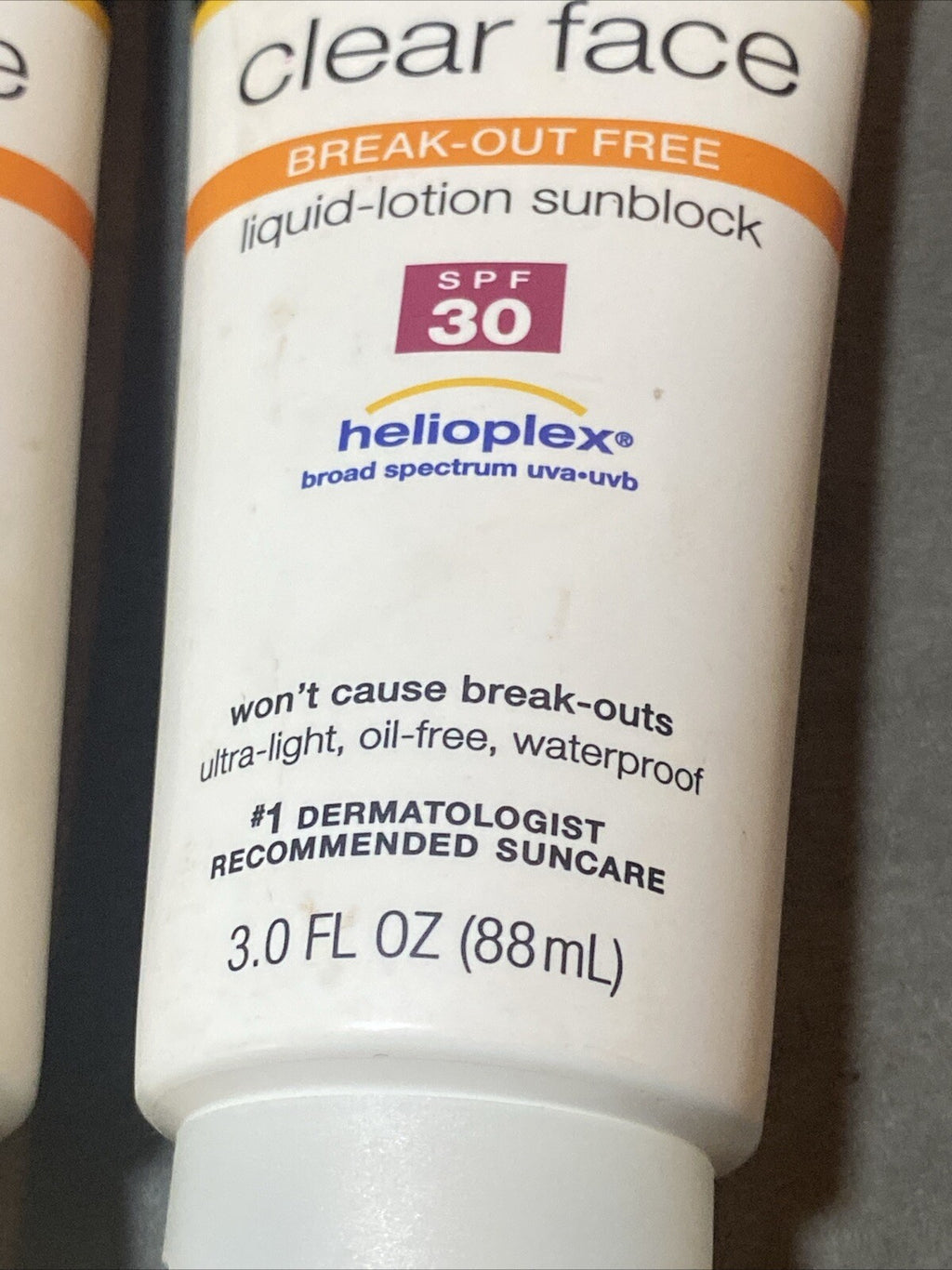 Neutrogena Clear Face Sunscreen Lotion SPF 30 - Lot of 2 Sunblock