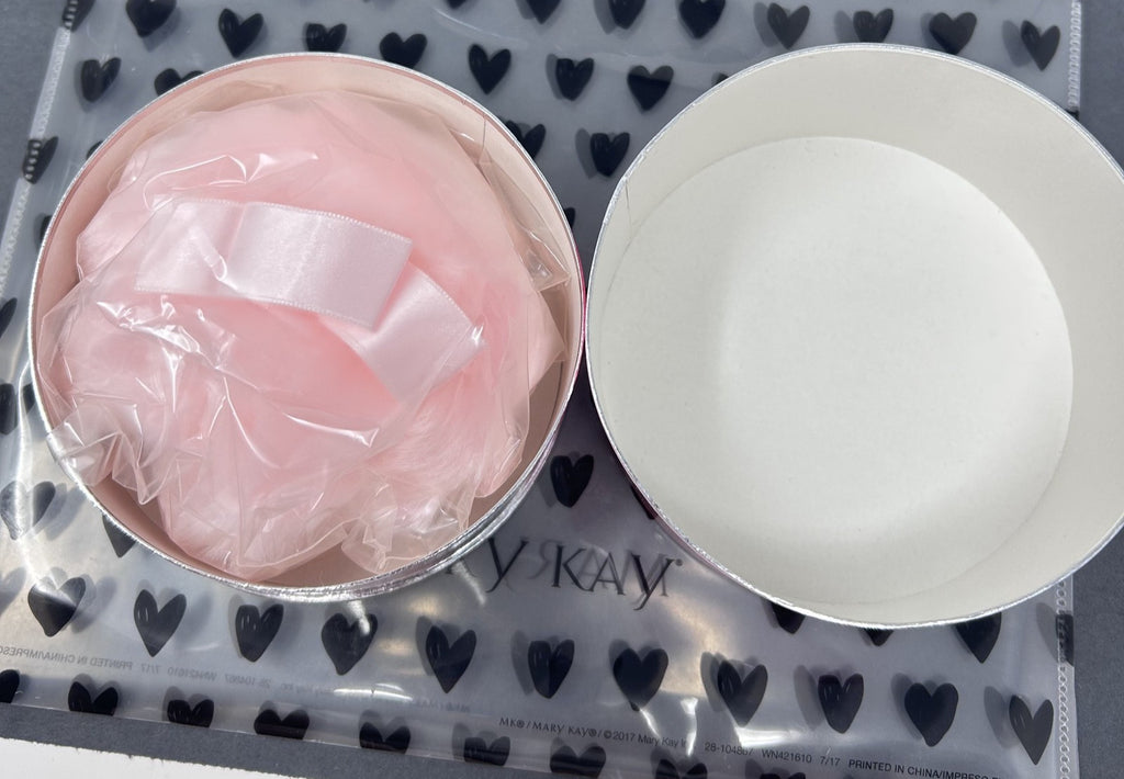 Mary Kay Twinkle Twinkle You're a Star Shimmery Powder in Puff 0.35 Fl Oz