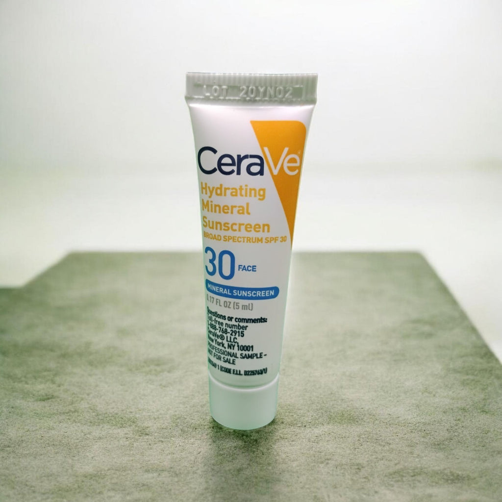 CeraVe Hydrating Mineral Sunscreen Pack - Lightweight SPF 50, 15 Bottles