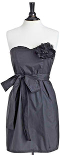 Water & Stain Resistant Salon Apron with Strapless Design - Black, One Size