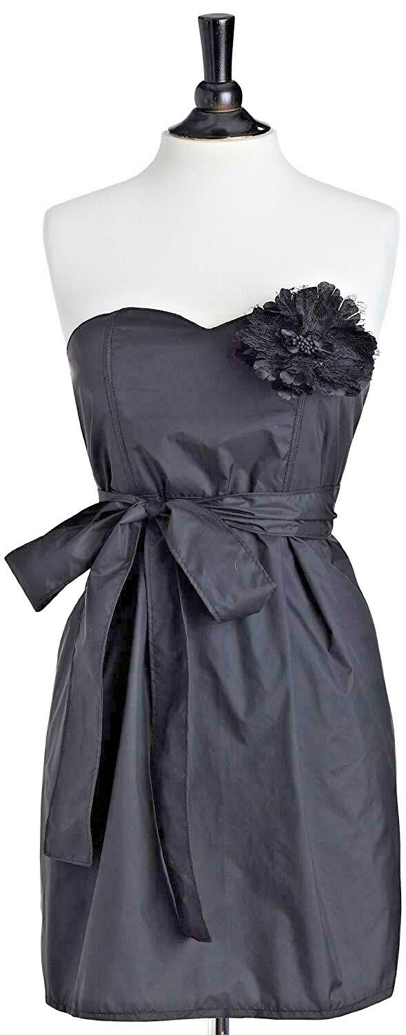 Water & Stain Resistant Salon Apron with Strapless Design - Black, One Size
