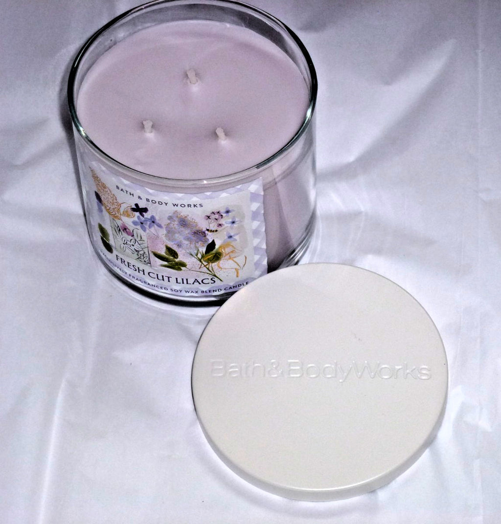 Mother's Day 2026 Picnic Basket Gift Set with Candles & Fragrance Diffuser