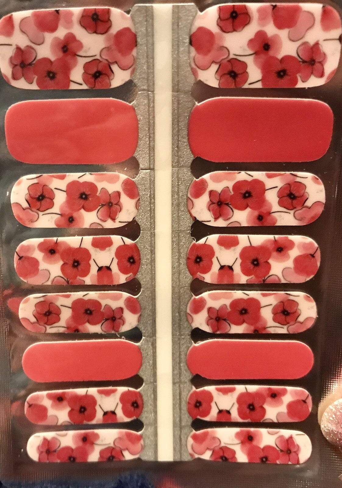 Color Nail Polish Strips 16-Pack Poppy Power Nail Wraps