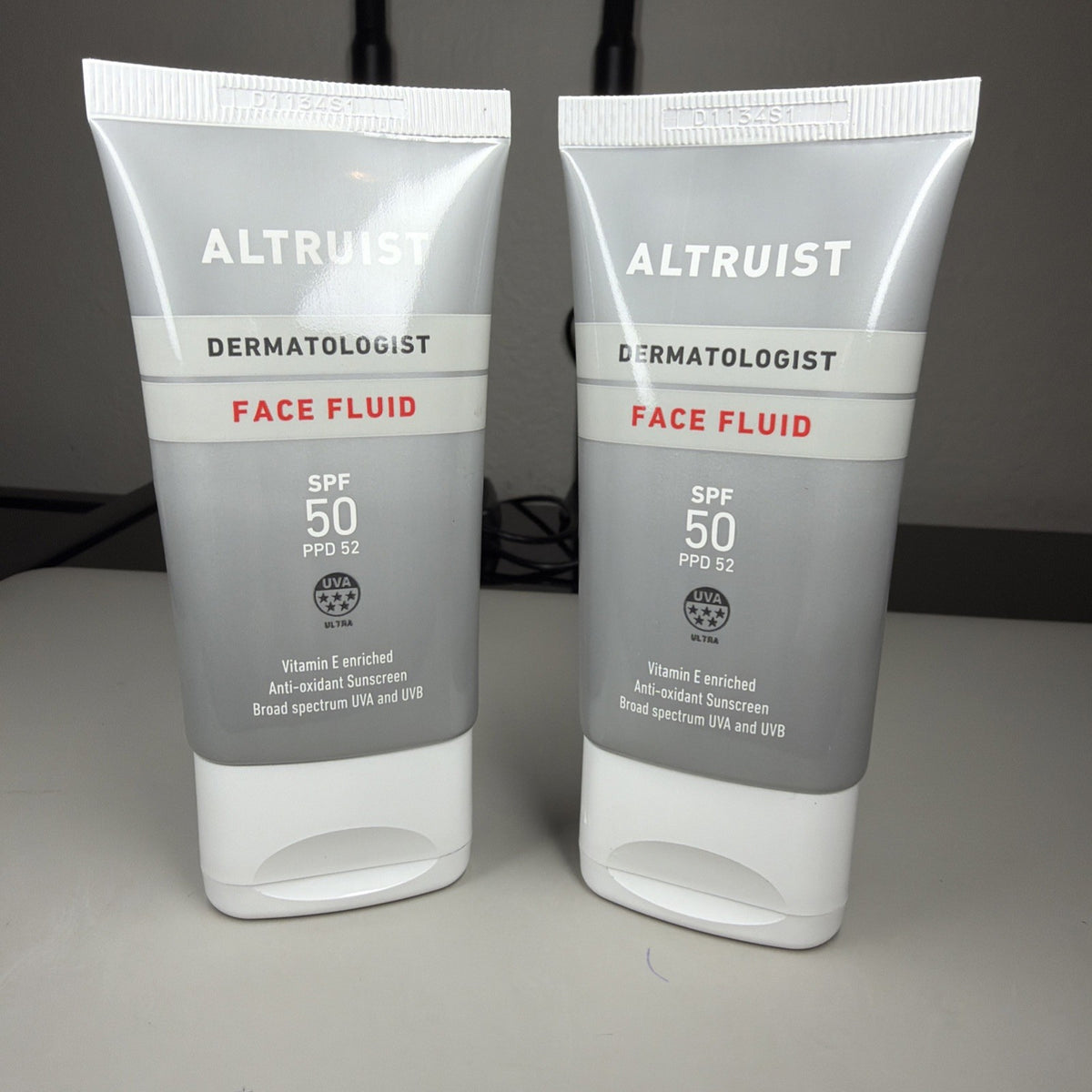Set of 2 Broad Spectrum SPF 50 Sunscreen Face Fluids - Light, 50ml