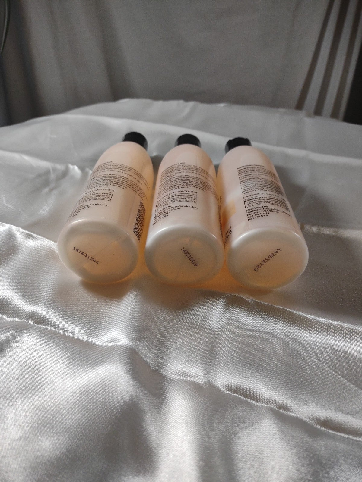 Apricot Scent Body Wash & Shampoo Set - 8 oz, Pack of 3