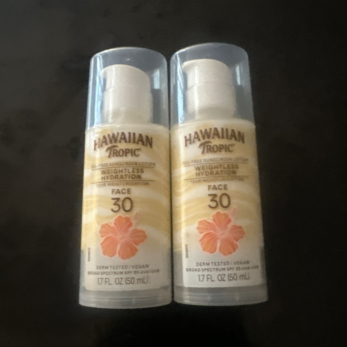 Hawaii Tropic Weightless Hydrating Face Sunscreen SPF30 1.7 oz - Lot of 2