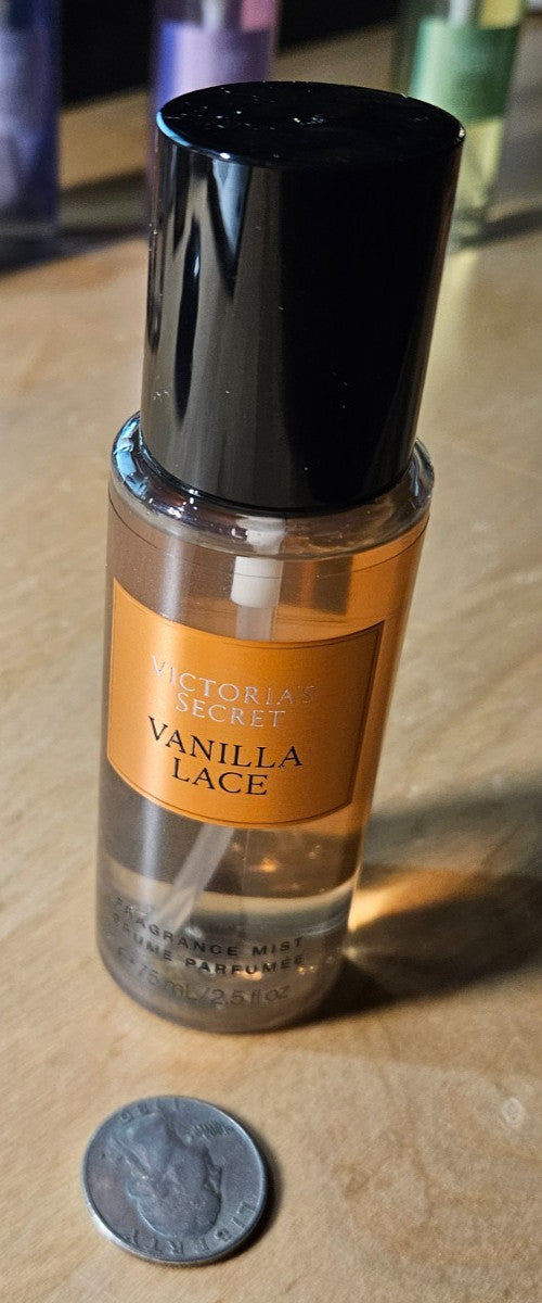 Body Mist Spray - Vanila Lace Fragrance, 2.5 oz / 75ml, Soft & Sweet Scent