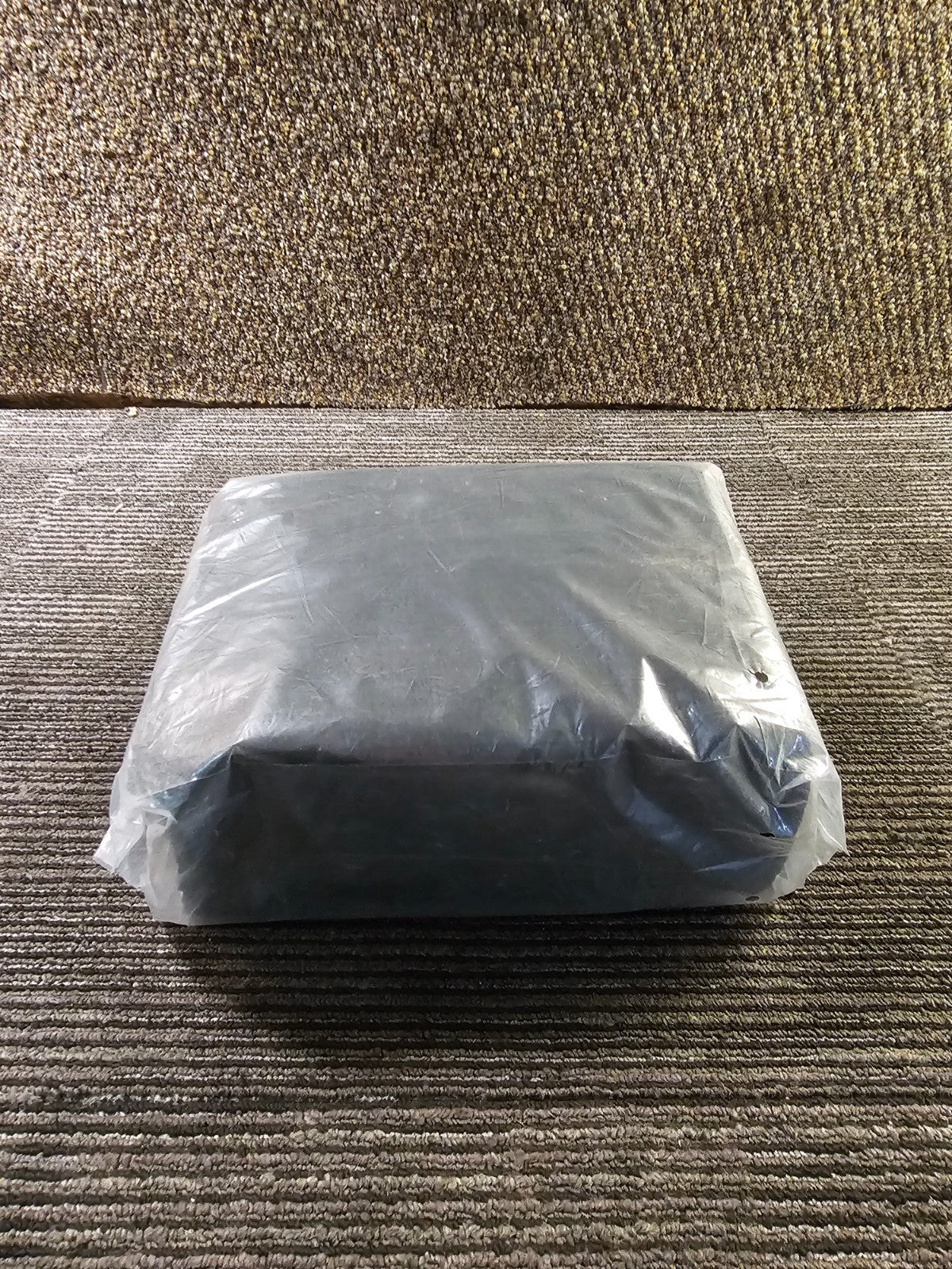 (QTY 50) Luxury Spa Towels for Salon, Spa, Hair, Face & Body - Large Black