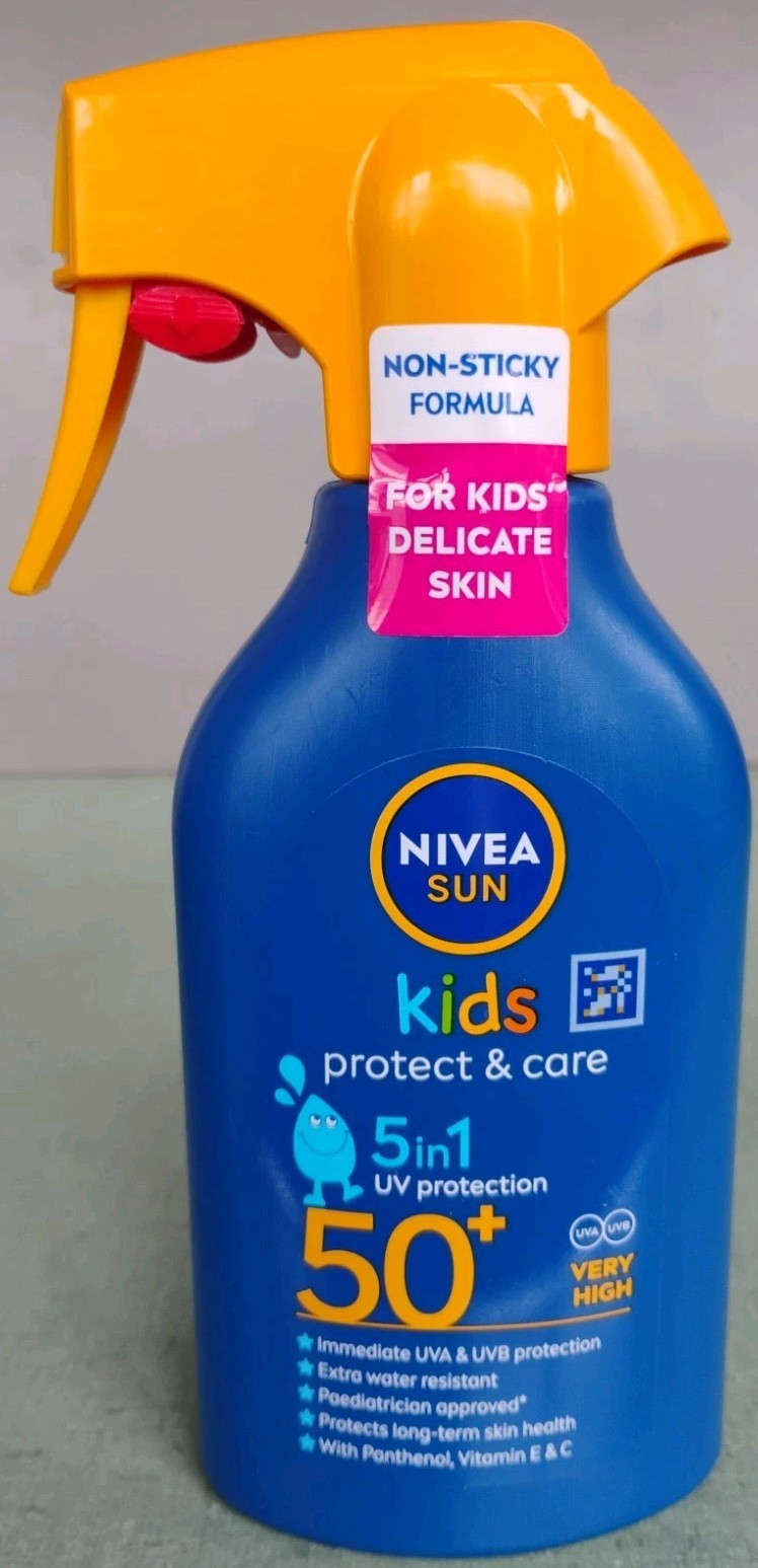 Kids Sunscreen Spray SPF50+ Waterproof Sun Protection for Sensitive Skin