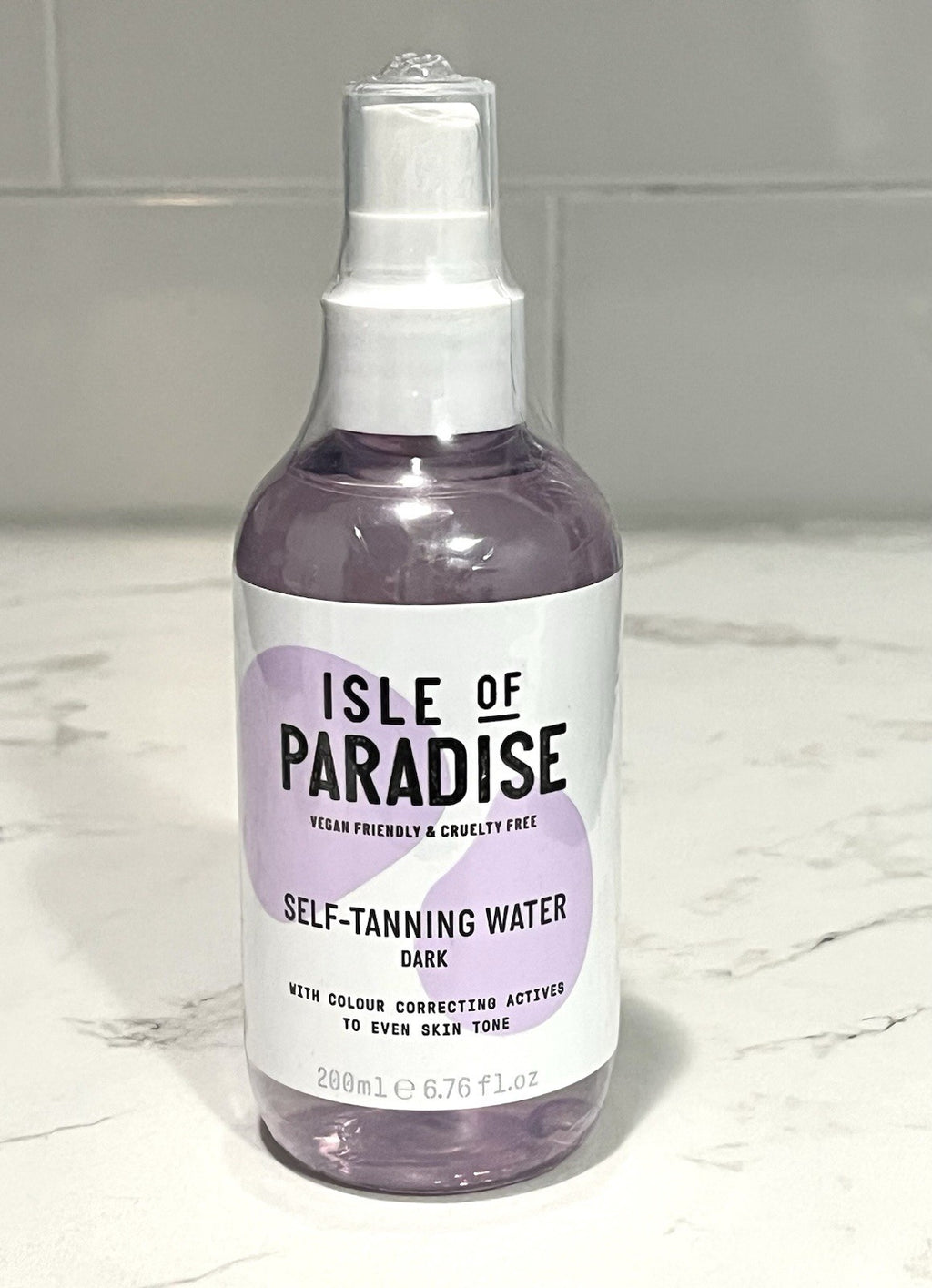 Self Tanning Water Dark Formula - Isle Of Paradise, 6.67 oz / 200 ml