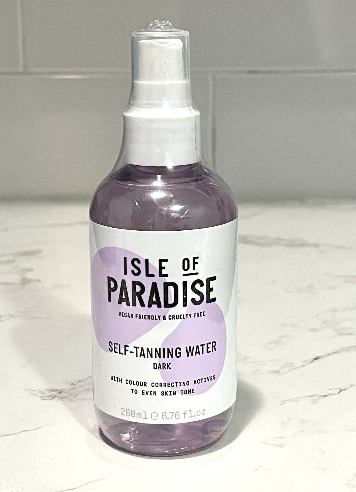 Self Tanning Water Dark Formula - Isle Of Paradise, 6.67 oz / 200 ml
