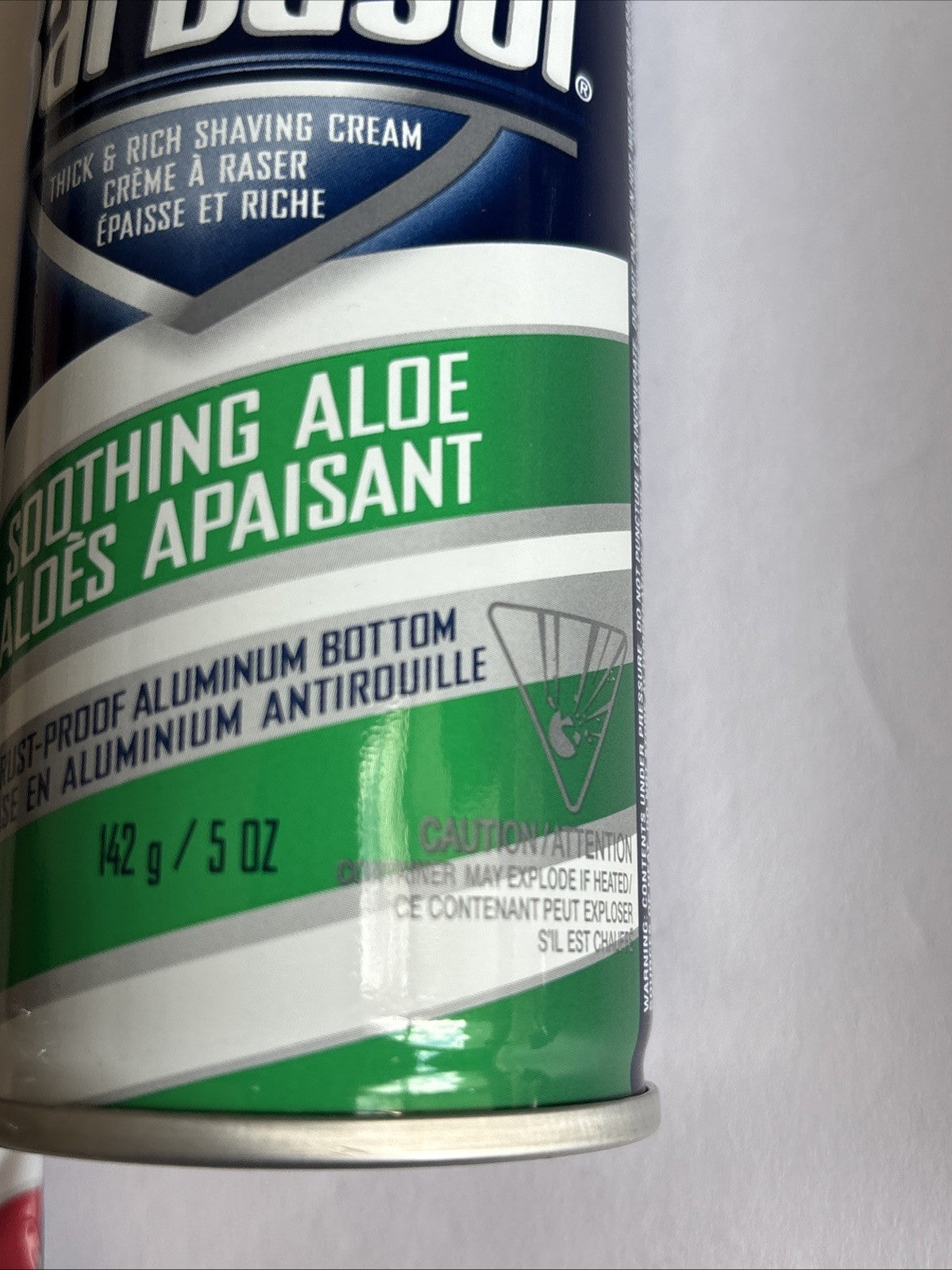 Barbasol Original Soothing Aloe Shaving Cream 5 Oz Pack of 2 with 8 Razors