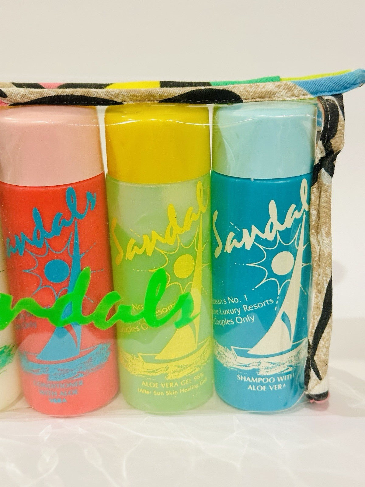 Spa Gift Set with Aloe Vera Shampoo Conditioner Lotion & Gel - 5 Pieces
