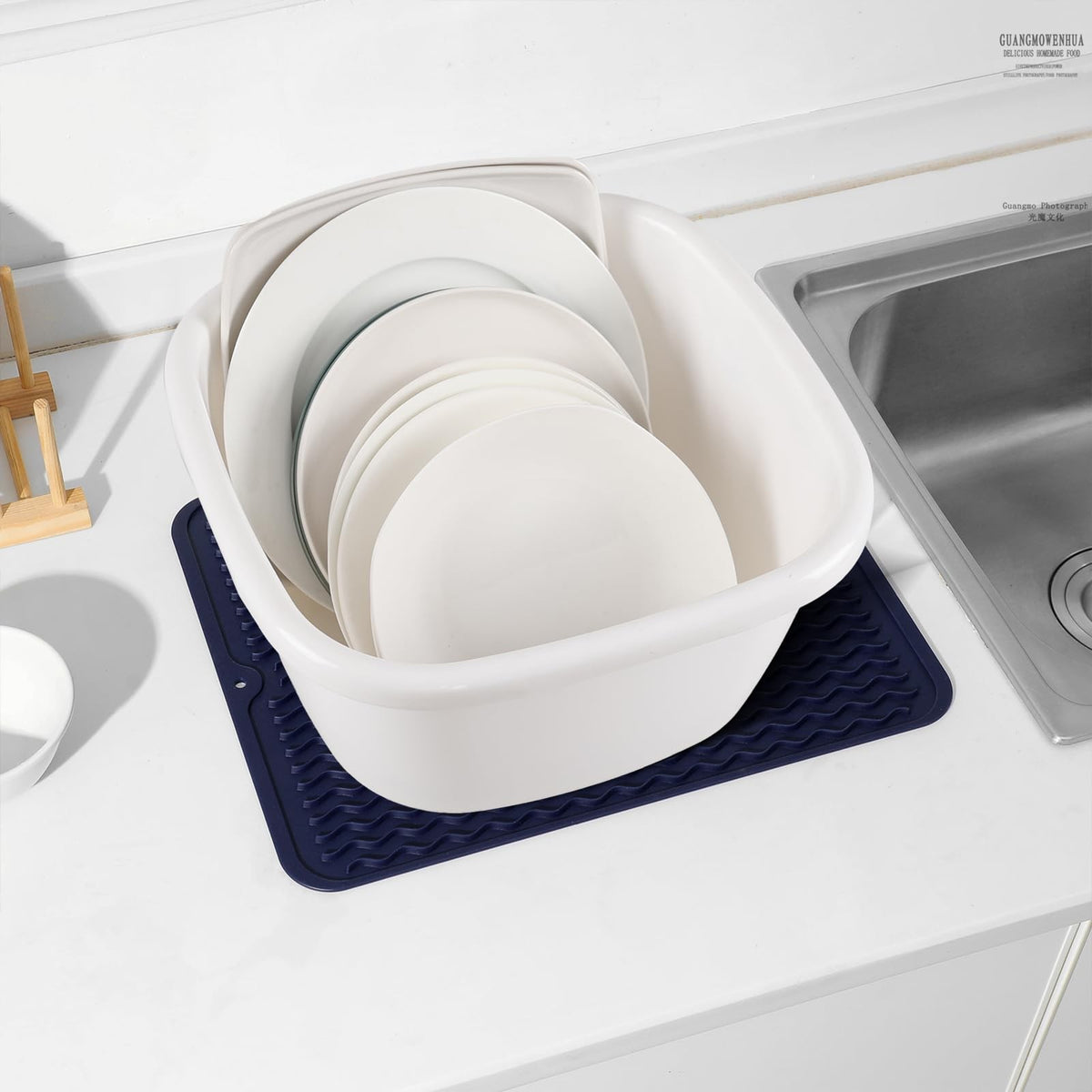 Large Plastic Deep Wash Basin 18 Quart Square Dishpan Set - White