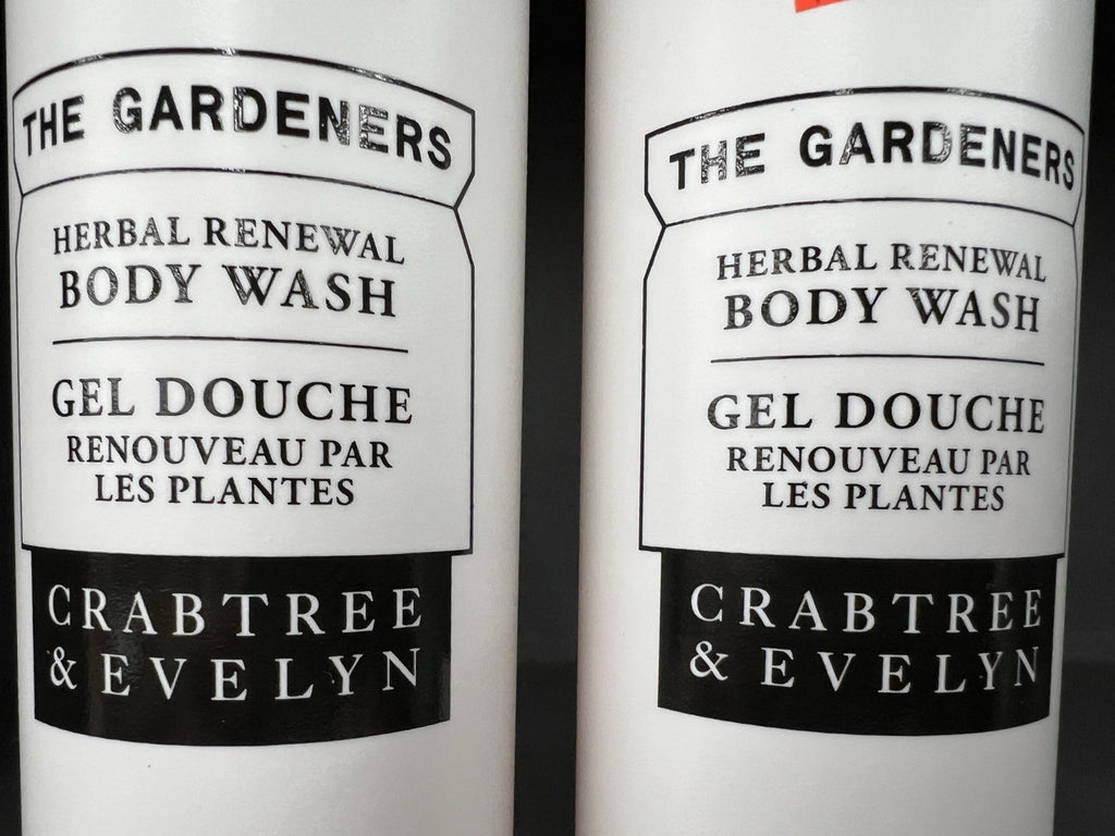 Body Wash Set with Floating Shower Brackets - Herbal Renewal Scent