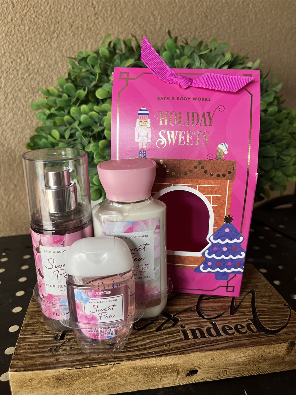 Mini Gift Set with Body Lotion Mist & Hand Sanitizer - Sweet Pea Scent