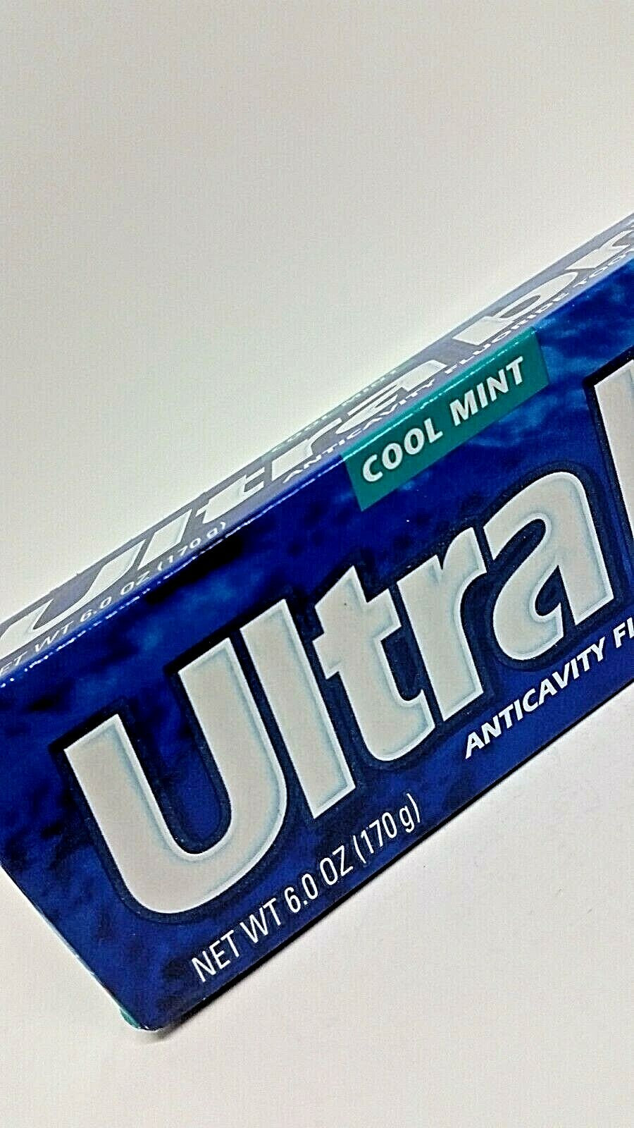 12-Pack Ultra Brite Cool Mint Toothpaste with Baking Soda & Peroxide 4.2oz