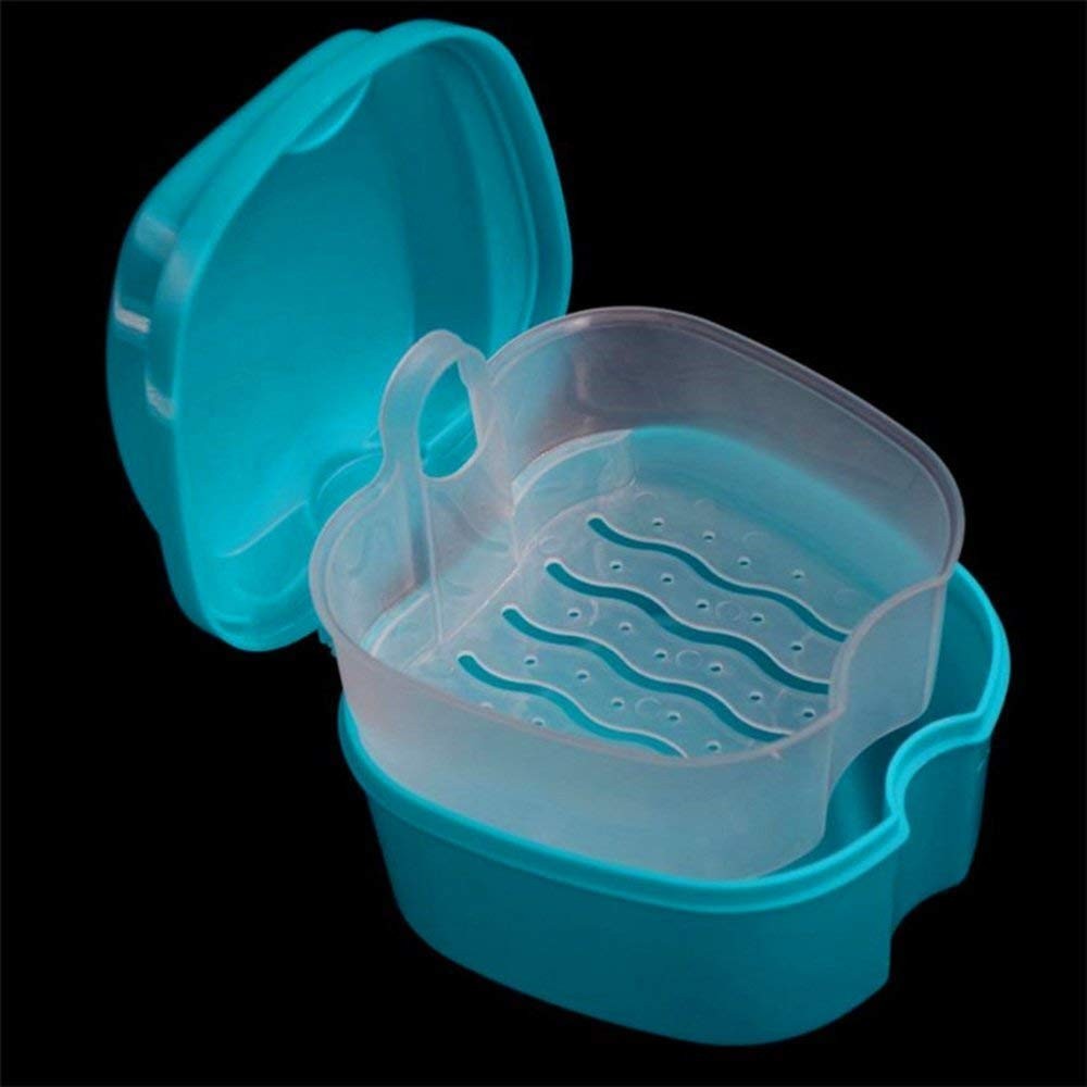 Portable Green Denture Case with Strainer - Hygienic Storage for Dentures & Retainers