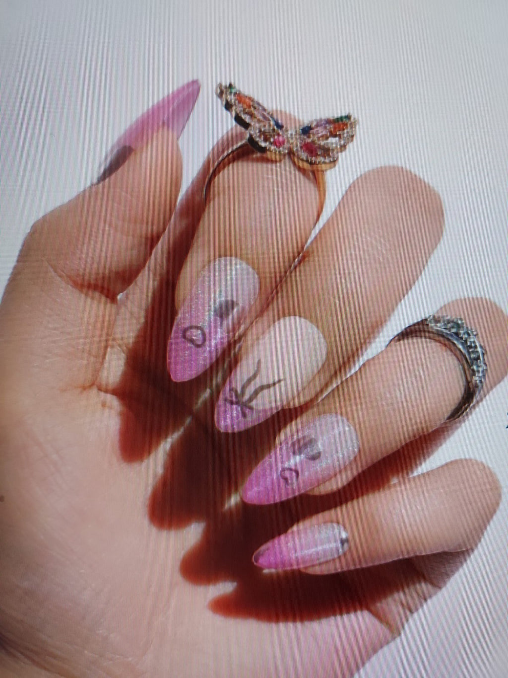 Medium Almond Nail Set in Cupid's Gift - Nail Reformation