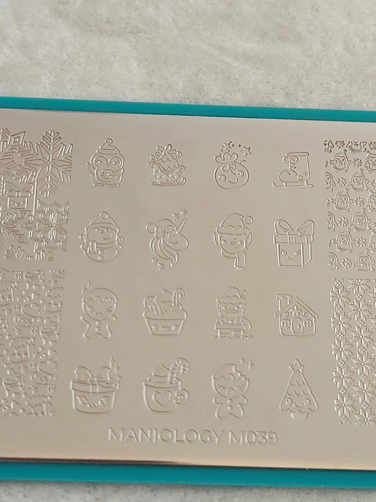 Maniology Nail Stamping Plate M039 - Kawaii Christmas Design