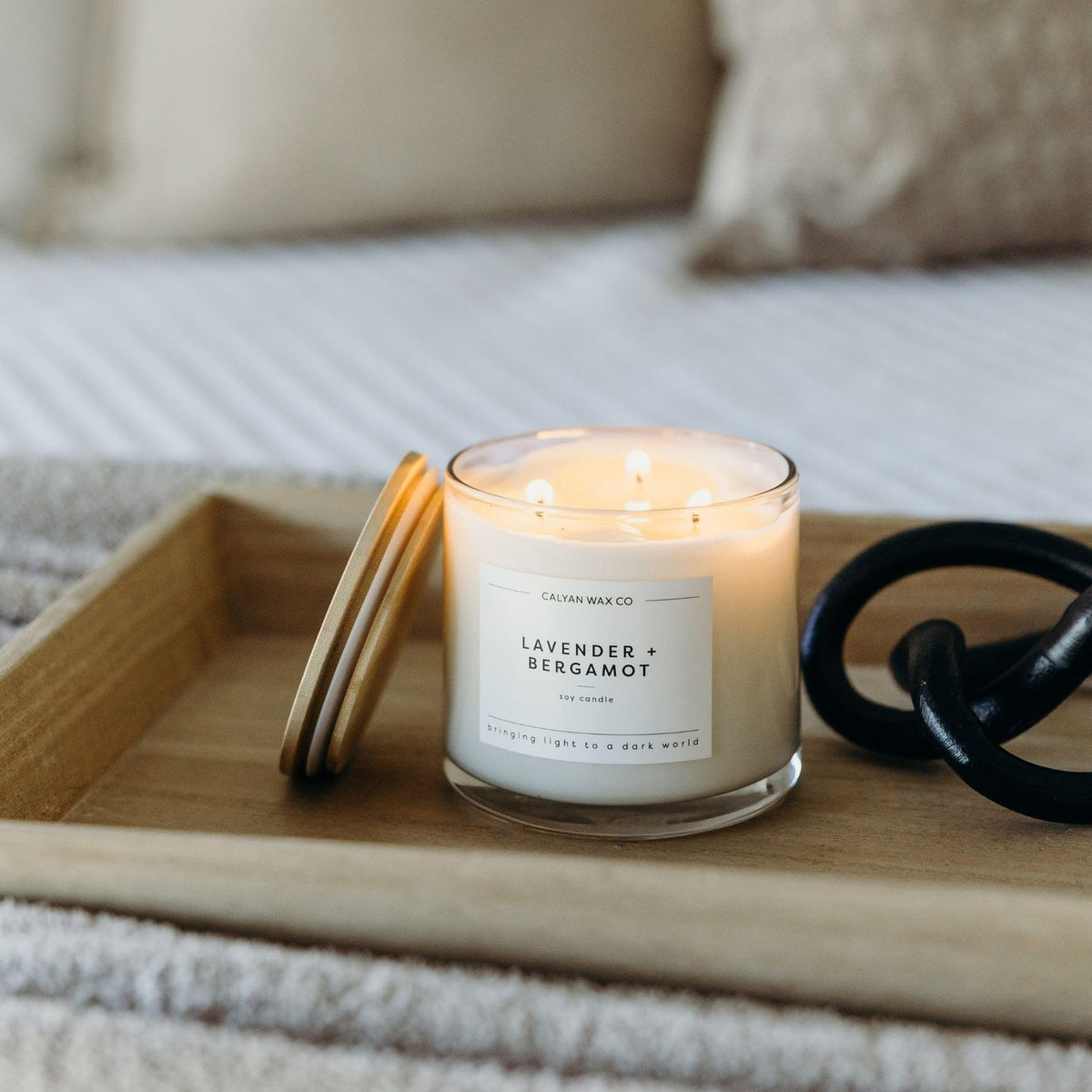 Lavender & Bergamot Scented Candle - 14.9 oz Soy Wax, 3 Wicks, Long-Lasting Fragrance