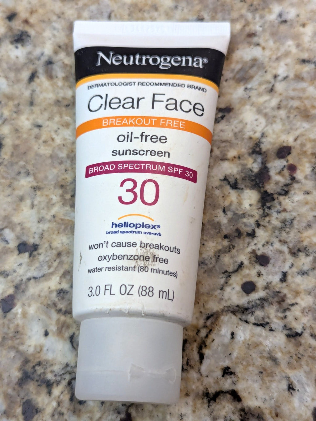 Neutrogena Clear Face SPF 30 Sunscreen Lotion - 3 fl oz, Broad Spectrum Protection