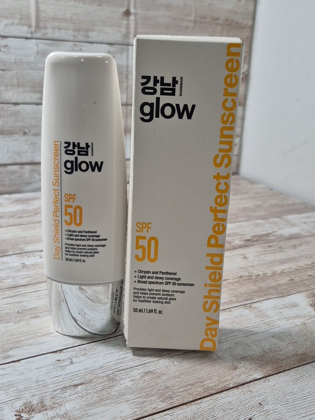 SPF 50 Sunscreen with Zinc Tinted Sun Block - Effortless Sun Protection