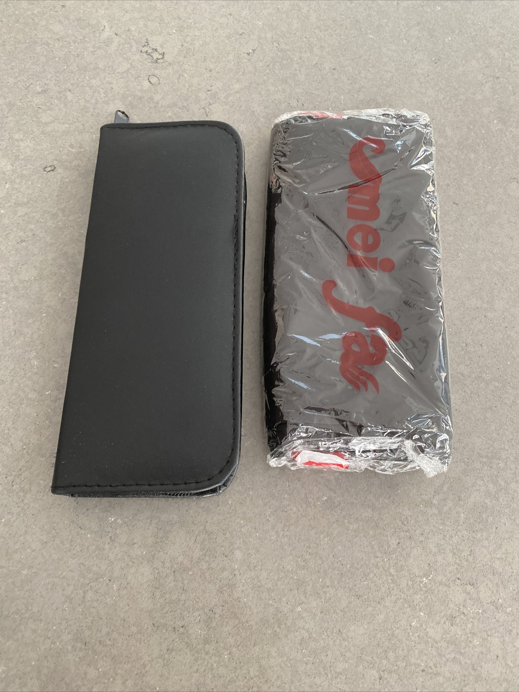 Hair Cutting Scissor Set with Carrying Case and Thinning Shears - Unbranded