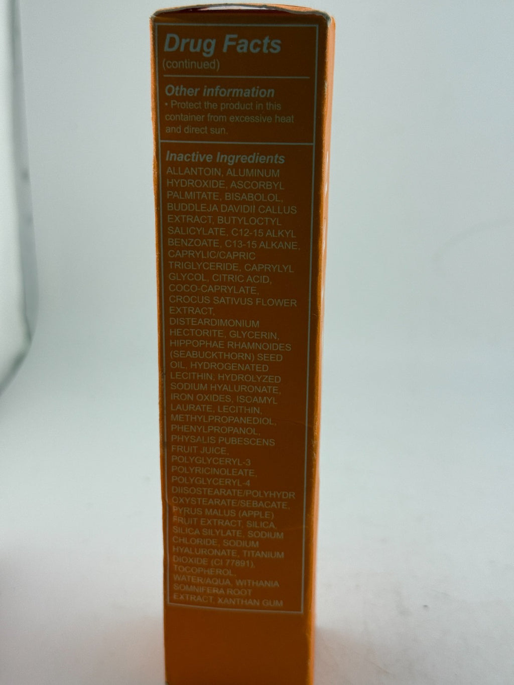 SPF 50 Skin Tint with Shade 06 - Live Tinted Hueguard 1.35 oz