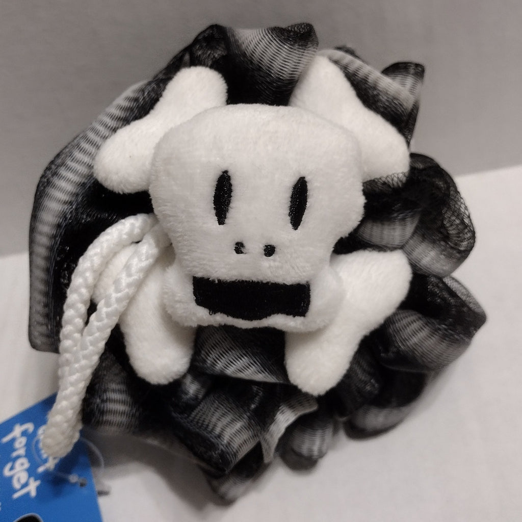 Paul Frank Skurvy Bath Pouf Loofah - Goth Skull Black & White Mesh