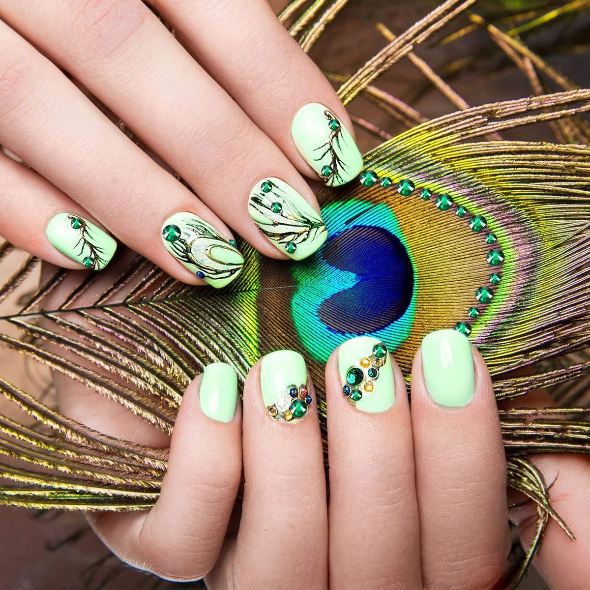 Nail Art Rhinestone Kit with 2000 Gems & Tools for DIY Nail Decoration