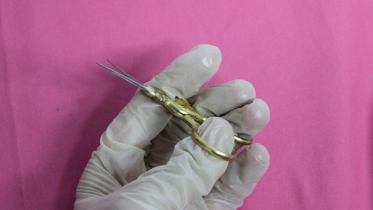 Gold Plated Embroidery Scissors 3.5 Inch Stork Design for Needlework