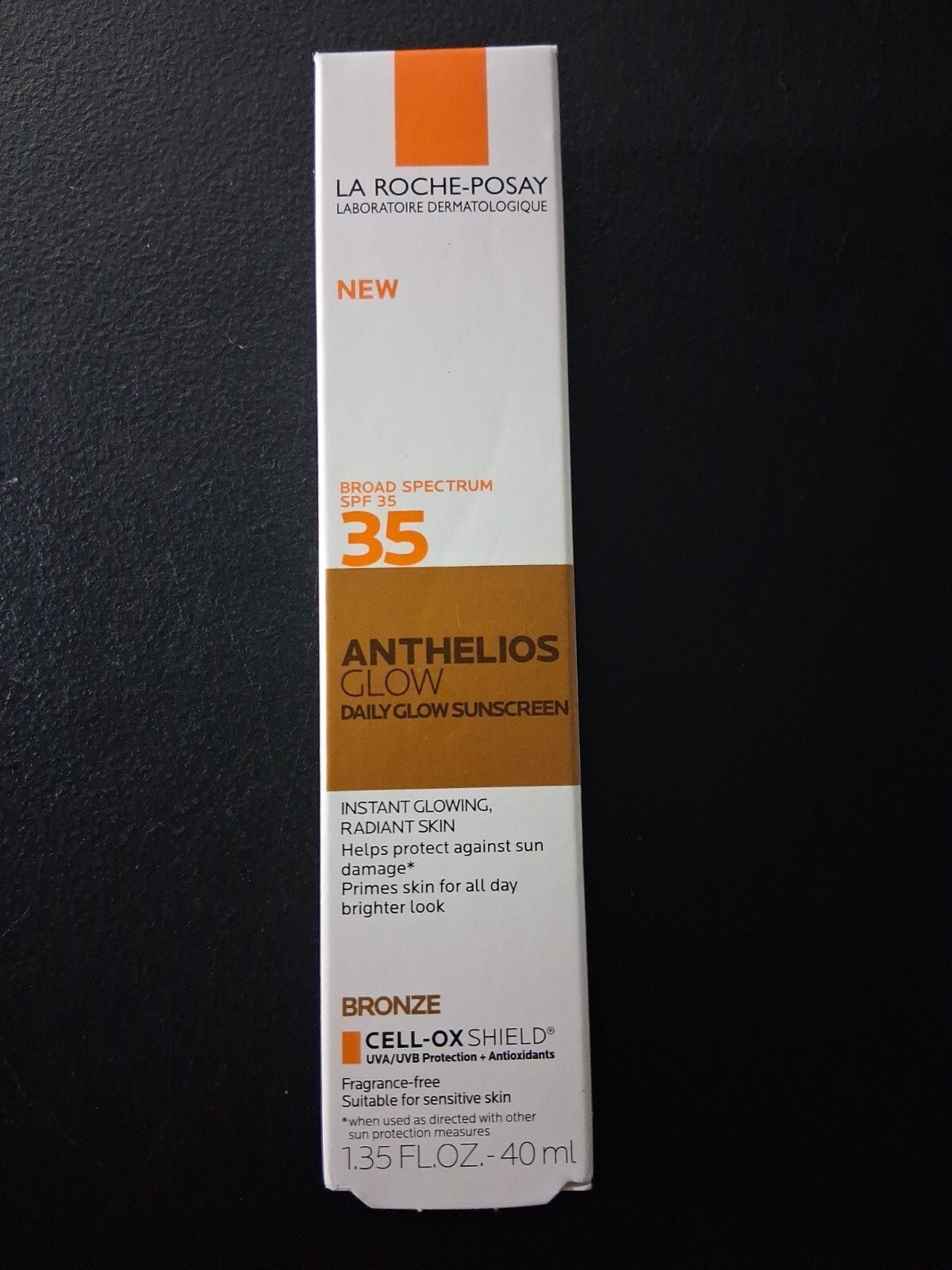 Daily Glow Sunscreen SPF 35 with Bronze Tint – Anthelios Face Sun Protection