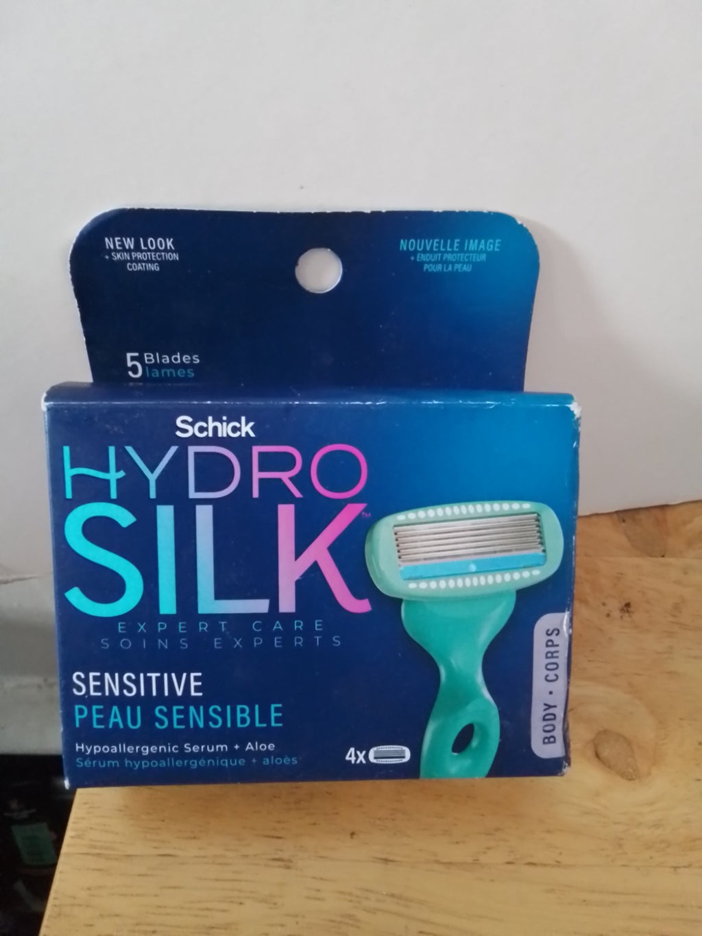 Schick Hydro Silk 5-Blade Sensitive Razor Refill Pack - 4 Count