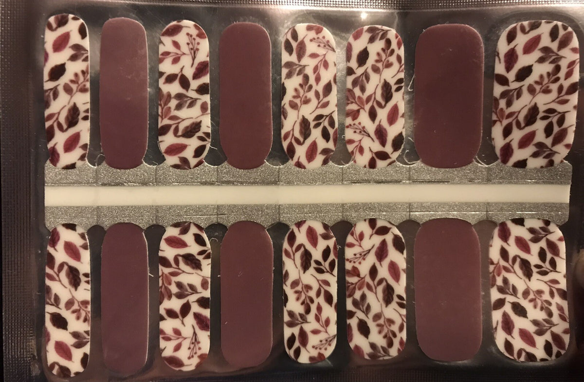 Nail Polish Strips Falling Leaves 16-Pack - Easy Nail Art Wraps
