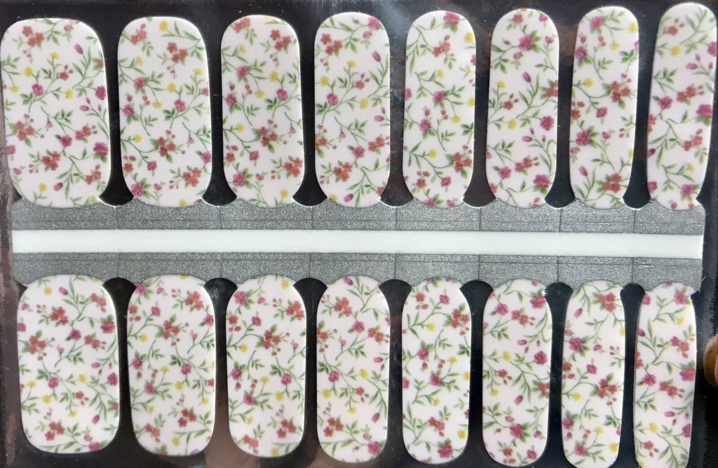 Color Nail Polish Strips 16-Count Dainty Bouquet Nail Art Decals