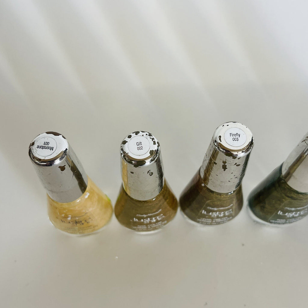 Set of 6 Shiny Nail Polishes - Assorted Colors, Lustre Finish
