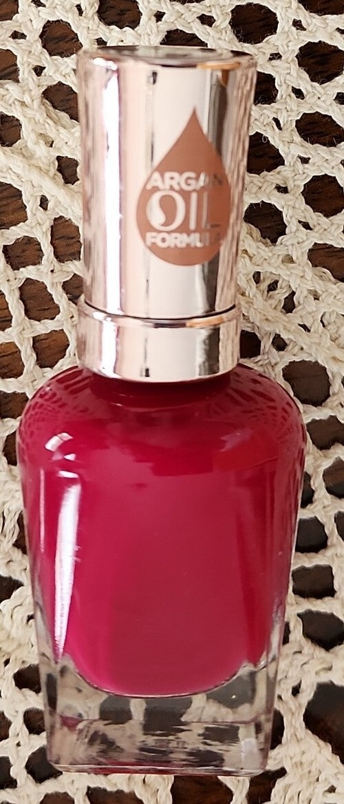 Set of 5 Sally Hansen Nail Polishes - Color Therapy Collection