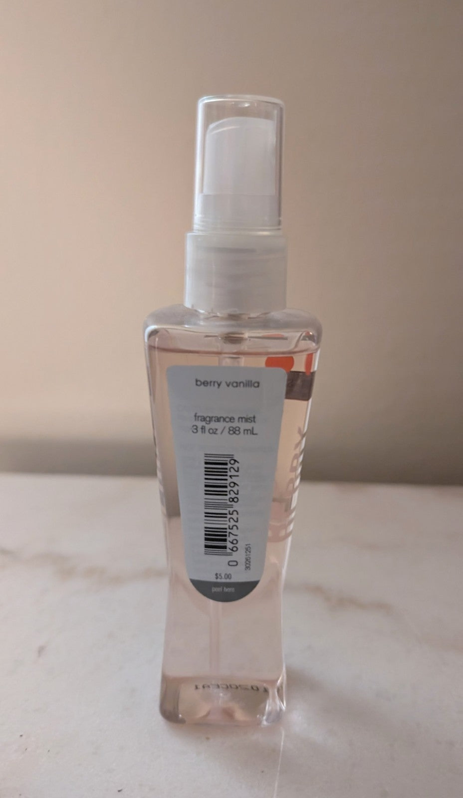 Bath & Body Works Berry Signature Vanilla Body Mist Spray 3oz - Retired, New