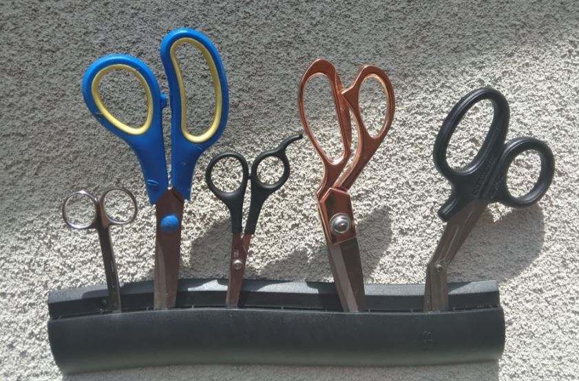 Wall Mounted Scissors Organizer Rack Holds Up To 10 Pairs - Space Age Plastic