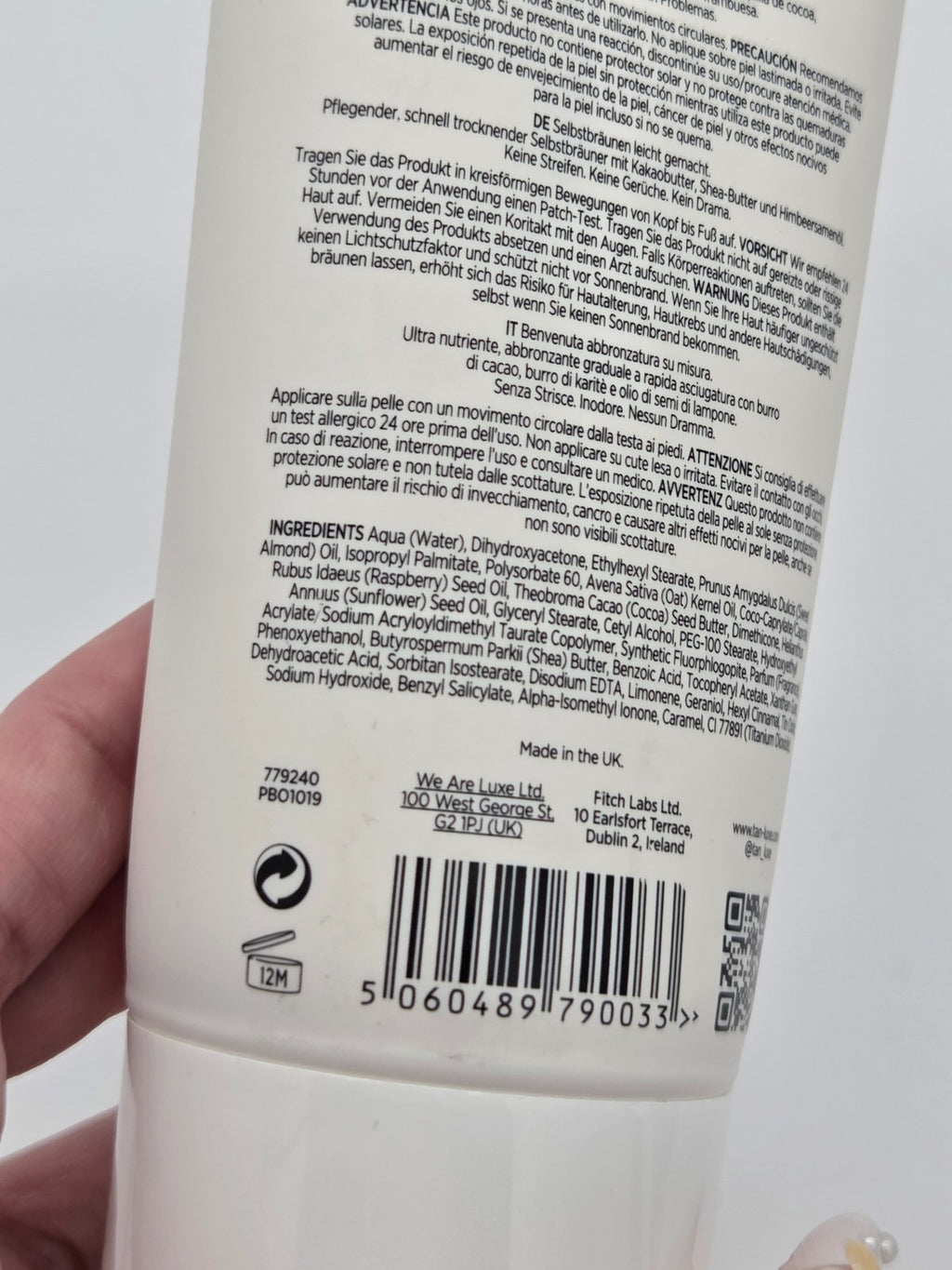 Gradual Self-Tanning Body Cream with Illuminating Nanoparticles - 6.76 Fl Oz