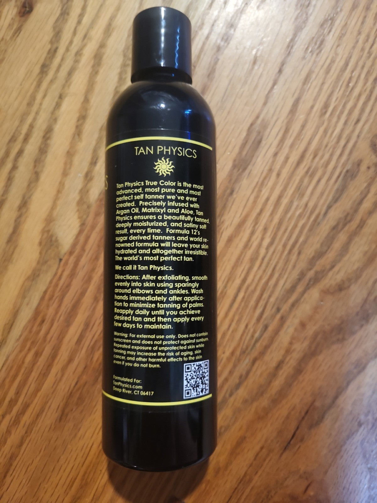 Sunless Tanning Lotion - True Color Self Tanner with 236 mL / 8 oz Sealed Bottle