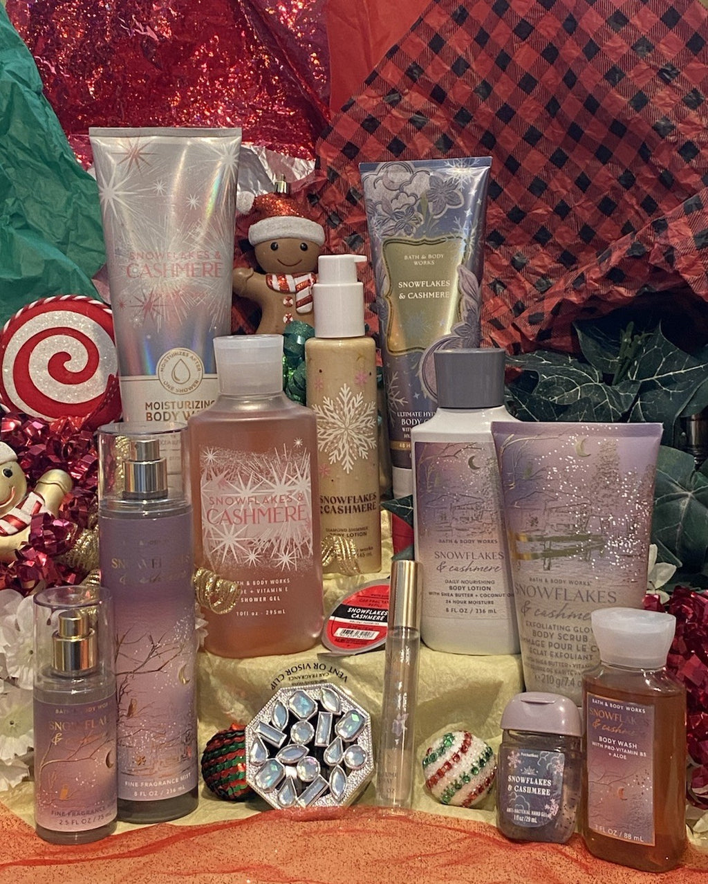 Snowflakes & Cashmere Bath & Body Gift Set with Edp Spray & Car Vent Clip