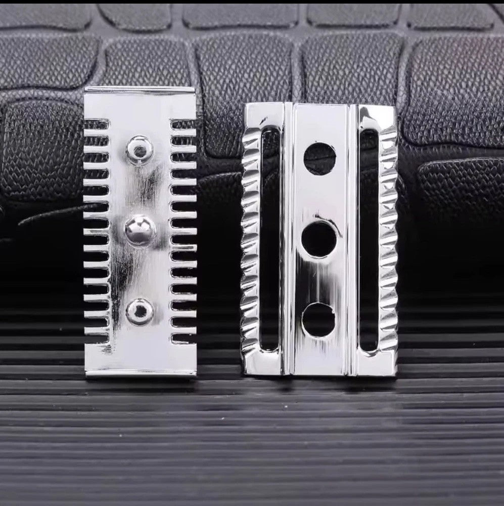 Double-Edged Safety Razor with Stand - Aggressive Slant Head & Blades Pack