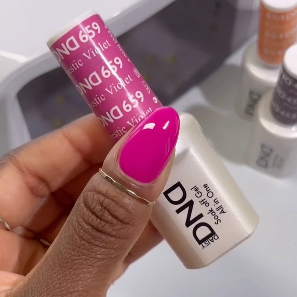 DND Gel Polish & Lacquer Duo Set - Soak Off UV/LED Nail Polish 0.5oz